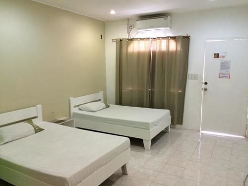 Night & Day Inn ليغاسبي المظهر الخارجي الصورة