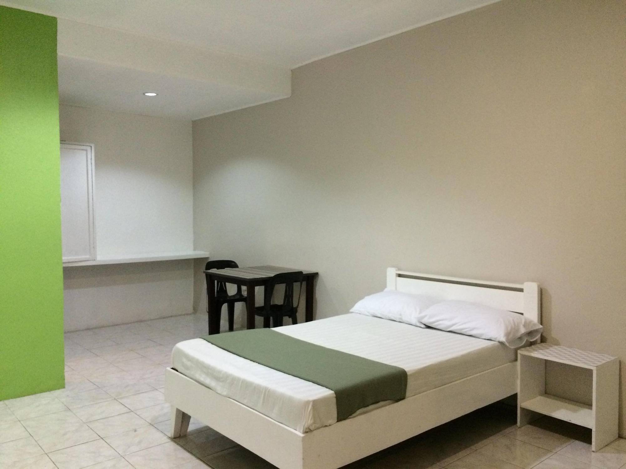 Night & Day Inn ليغاسبي المظهر الخارجي الصورة